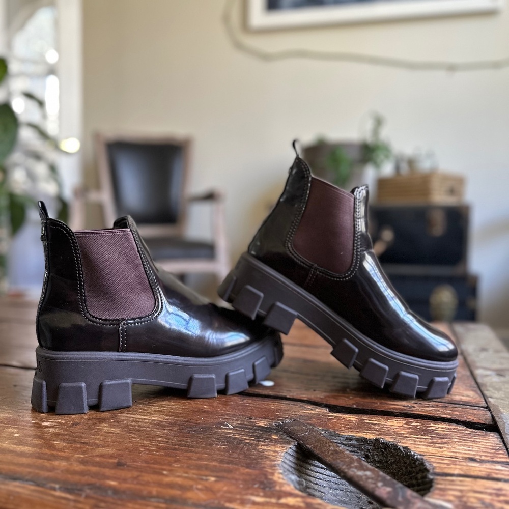 Circus by Sam Edelman Lug Sole Booties (8.5)